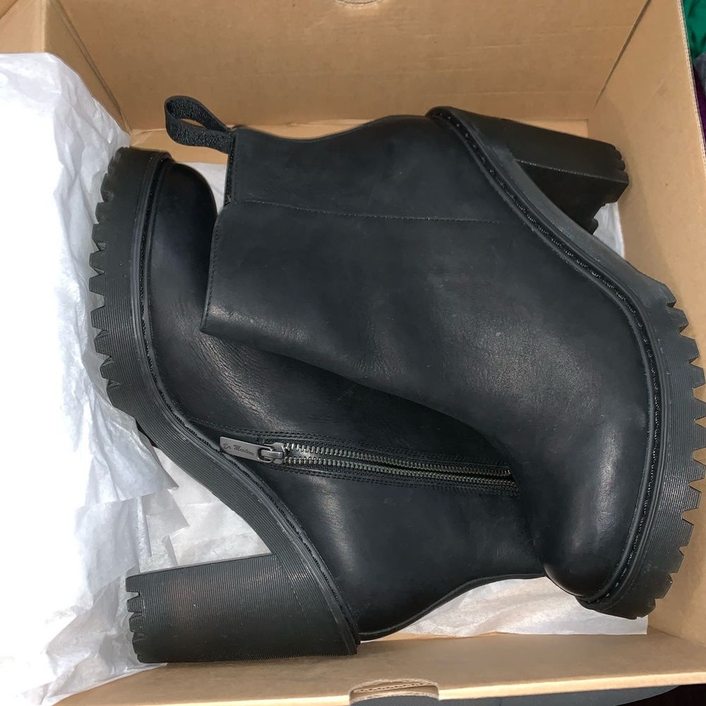 Magdalena Women’s Leather Heeled Chelsea Boots